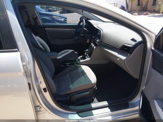 5NPD84LF2KH435853 Hyundai ELANTRA SEL