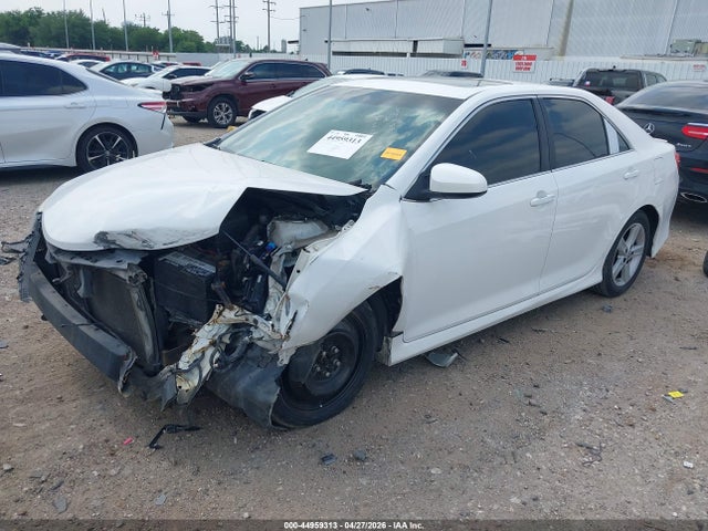 44959313 :رقم المزاد ، 4T1BF1FK0CU112070 vin ، 2012 Toyota Camry Se مزاد بيع