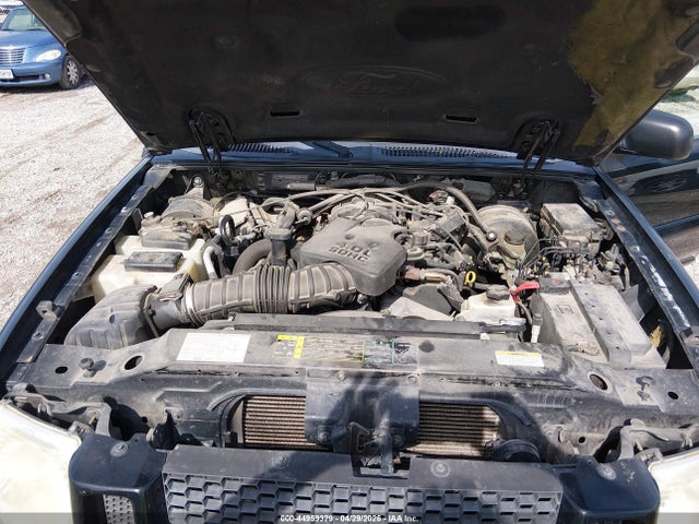 44959329 :رقم المزاد ، 1FMZU77K64UA98263 vin ، 2004 Ford Explorer Sport Trac Adrenalin/xls/xlt مزاد بيع