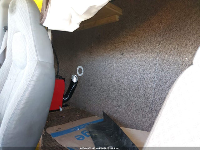 44959349 :رقم المزاد ، 1GDHG31U061901529 vin ، 2006 Gmc Savana Cutaway Work Van مزاد بيع