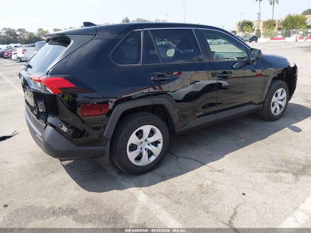 Toyota RAV4 LE 2024 JTMH1RFV3RD123143 Image 4