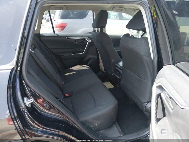 Toyota RAV4 LE 2024 JTMH1RFV3RD123143 Image 8