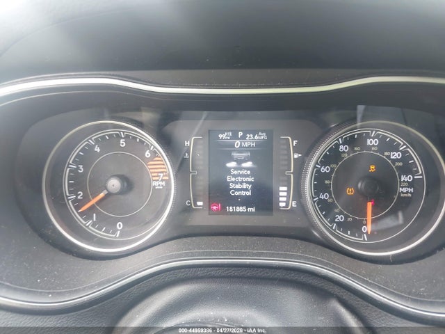 1C4PJLLB1KD143366 Jeep Cherokee Latitude Plus Fwd