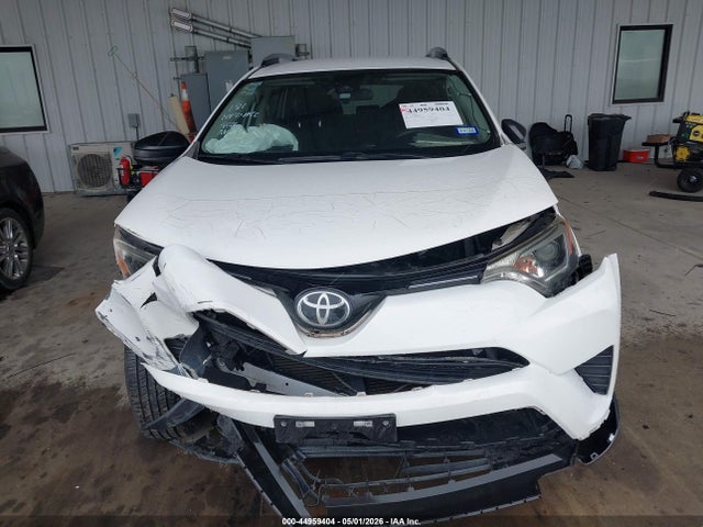 Toyota RAV4 LE 2017 JTMZFREV0HJ702498 Image 12
