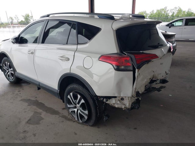 Toyota RAV4 LE 2017 JTMZFREV0HJ702498 Image 3