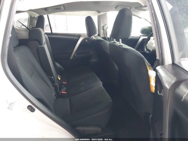 Toyota RAV4 LE 2017 JTMZFREV0HJ702498 Image 8
