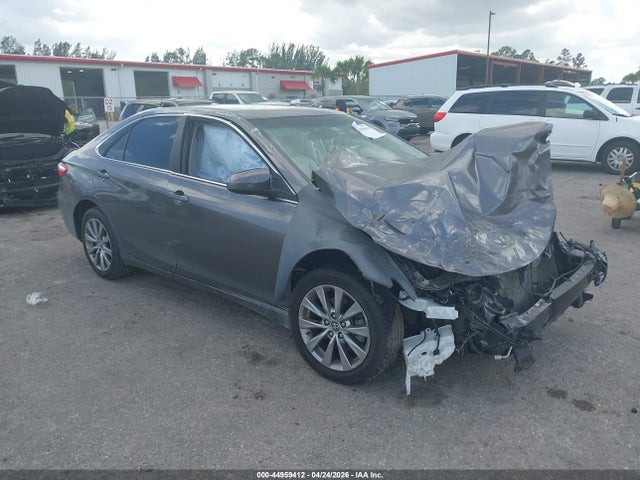 Продаж на аукціоні авто 2015 Toyota Camry Xle, vin: 4T1BF1FK5FU009831, номер лоту: 44959412