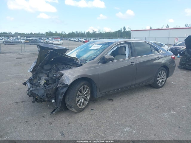 Aukcja sprzedaży 2015 Toyota Camry Xle, vin: 4T1BF1FK5FU009831, numer aukcji: 44959412