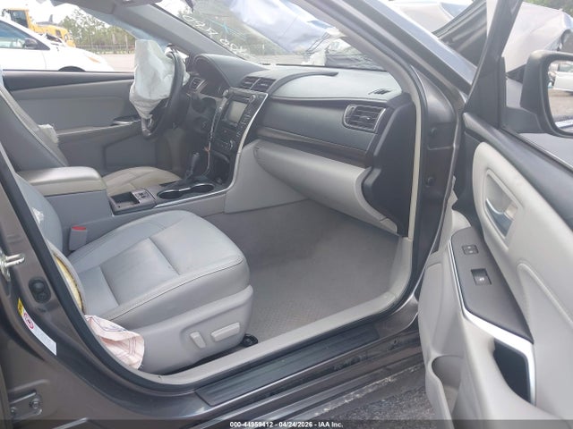 Aukcja sprzedaży 2015 Toyota Camry Xle, vin: 4T1BF1FK5FU009831, numer aukcji: 44959412