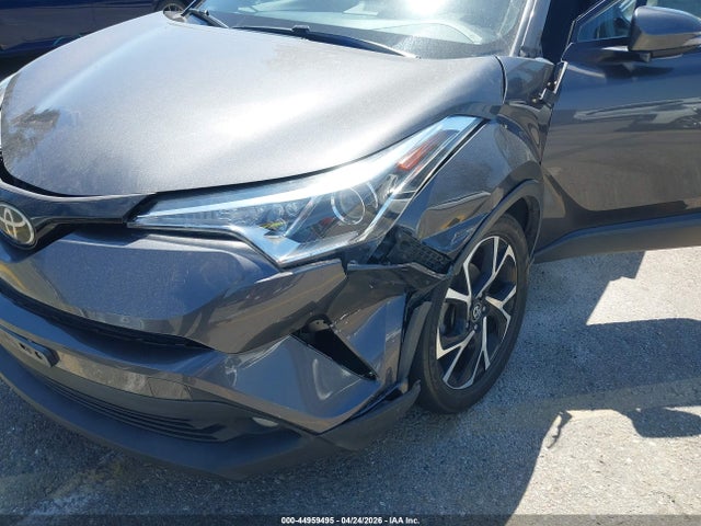 NMTKHMBX4JR047502 Toyota C-hr Xle Premium