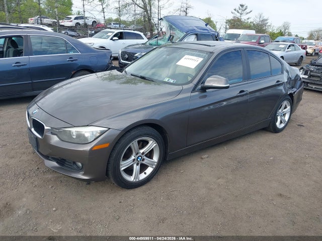 44959511 :رقم المزاد ، WBA3C1G58DNR44601 vin ، 2013 Bmw 328i مزاد بيع