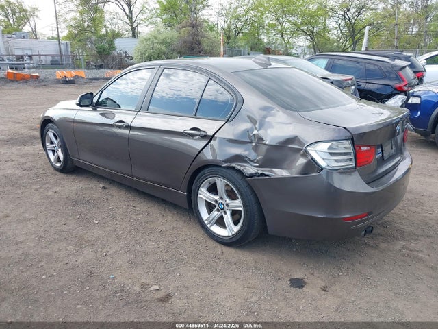 44959511 :رقم المزاد ، WBA3C1G58DNR44601 vin ، 2013 Bmw 328i مزاد بيع