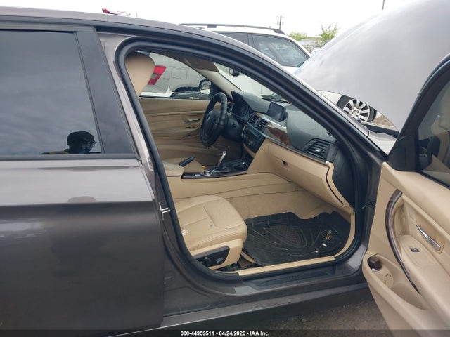 44959511 :رقم المزاد ، WBA3C1G58DNR44601 vin ، 2013 Bmw 328i مزاد بيع