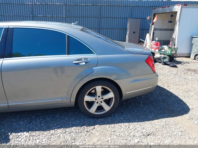 2012 Mercedes-benz S 550 მანქანა იყიდება აუქციონზე, vin: WDDNG7DB8CA431535, აუქციონის ნომერი: 44959518