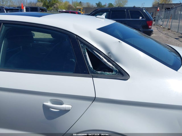 Aukcja sprzedaży 2015 Audi A3 2.0t Premium, vin: WAUBFGFF2F1125304, numer aukcji: 44959586