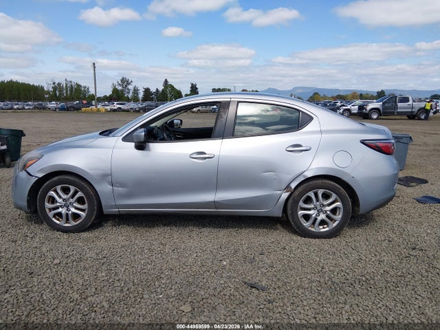 3MYDLBYV9HY174172 Toyota YARIS IA