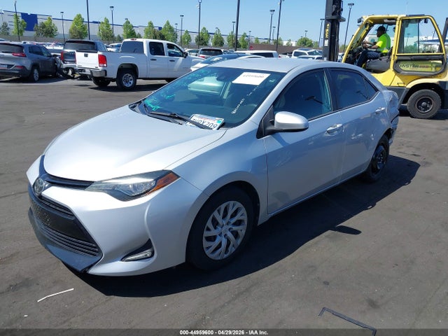 Toyota COROLLA LE 2017 2T1BURHE4HC764615 Image 2