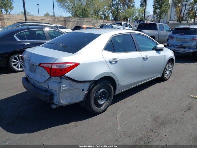 Toyota COROLLA LE 2017 2T1BURHE4HC764615 Image 4