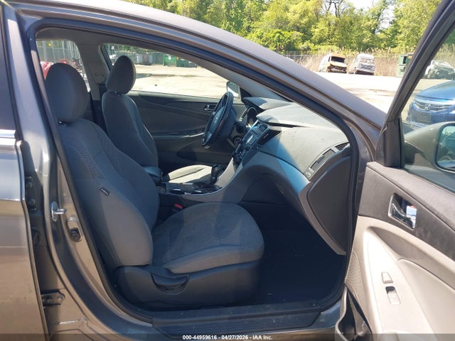 2013 Hyundai Sonata Gls მანქანა იყიდება აუქციონზე, vin: 5NPEB4AC1DH644129, აუქციონის ნომერი: 44959616