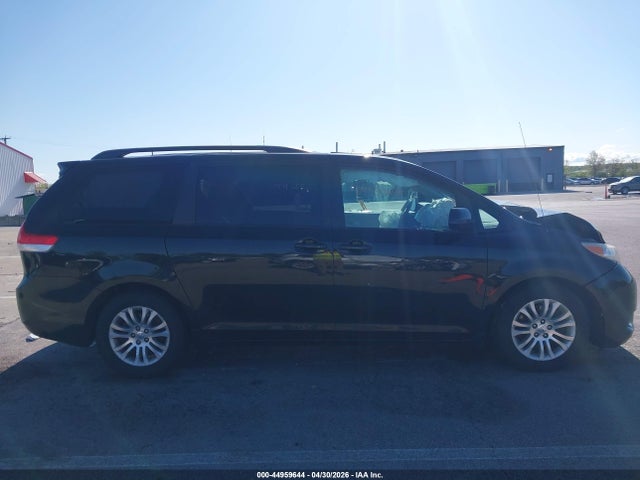 Aukcja sprzedaży 2011 Toyota Sienna Xle V6, vin: 5TDYK3DC4BS056977, numer aukcji: 44959644