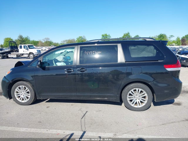 Aukcja sprzedaży 2011 Toyota Sienna Xle V6, vin: 5TDYK3DC4BS056977, numer aukcji: 44959644