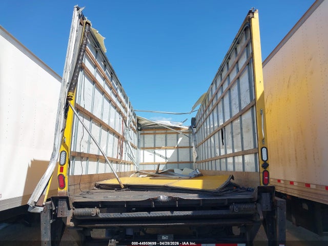 Продажа на аукционе авто 2012 Freightliner M2 106 Medium Duty, vin: 1FVACWDT2CDBF0260, номер лота: 44959699