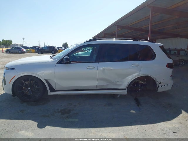 BMW X7 M60i 2023 5UX33EM01P9R52117 Image 15
