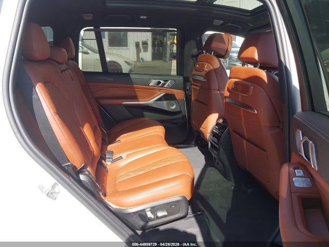 BMW X7 M60i 2023 5UX33EM01P9R52117 Image 8