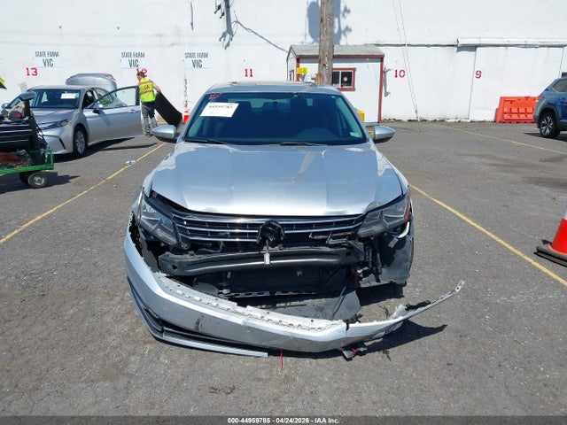 1VWBT7A34GC032652 Volkswagen Passat 1.8t Se