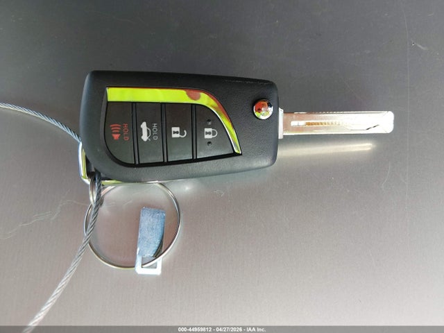 44959812 :رقم المزاد ، 4T1G11AK7MU611591 vin ، 2021 Toyota Camry Se مزاد بيع