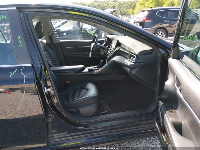 44959812 :رقم المزاد ، 4T1G11AK7MU611591 vin ، 2021 Toyota Camry Se مزاد بيع