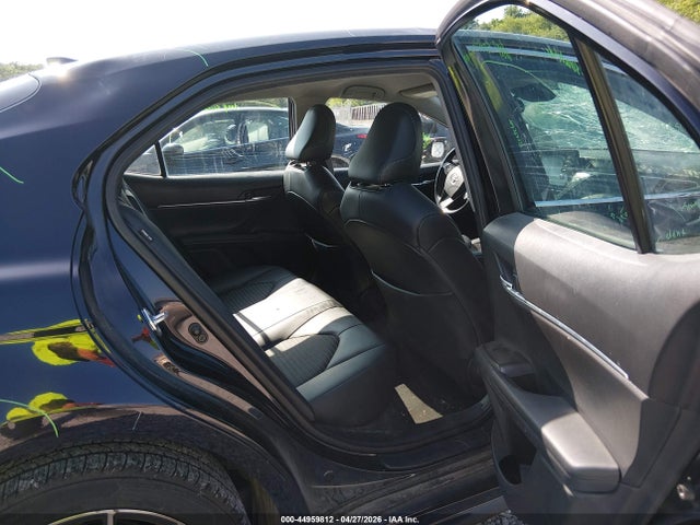 44959812 :رقم المزاد ، 4T1G11AK7MU611591 vin ، 2021 Toyota Camry Se مزاد بيع