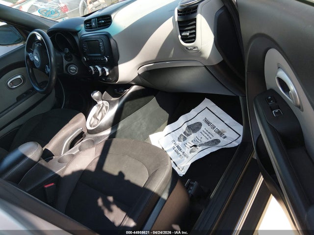 KNDJN2A24J7596482 KIA Soul !