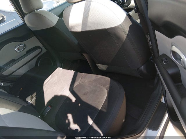 KNDJN2A24J7596482 KIA Soul !