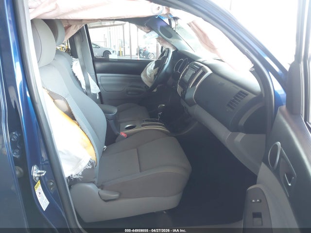 Aukcja sprzedaży 2015 Toyota Tacoma Base V6, vin: 3TMLU4EN2FM188832, numer aukcji: 44959855