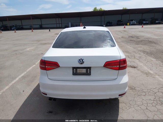 44959870 :رقم المزاد ، 3VW1K7AJ0FM357258 vin ، 2015 Volkswagen Jetta 2.0l S مزاد بيع