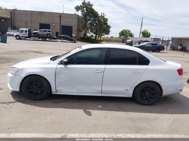 44959870 :رقم المزاد ، 3VW1K7AJ0FM357258 vin ، 2015 Volkswagen Jetta 2.0l S مزاد بيع