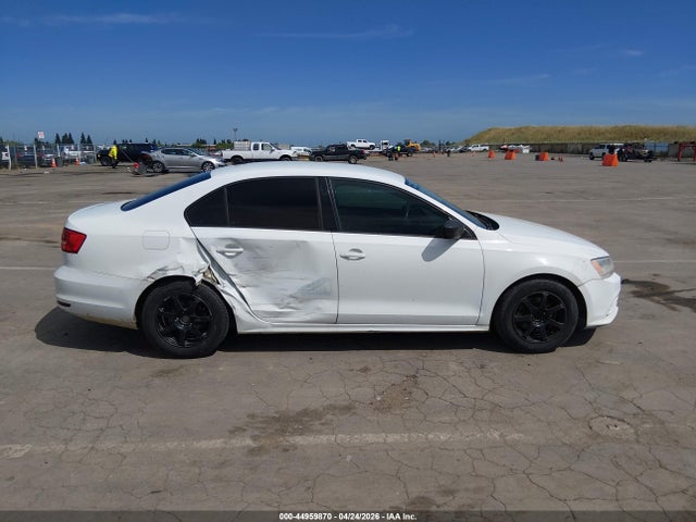 44959870 :رقم المزاد ، 3VW1K7AJ0FM357258 vin ، 2015 Volkswagen Jetta 2.0l S مزاد بيع