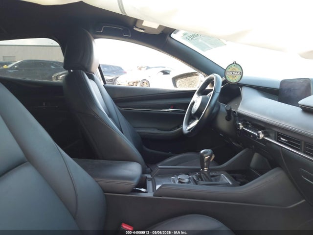 JM1BPAJMXK1119585 Mazda MAZDA3