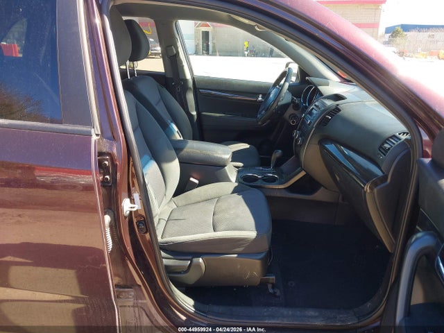 Продаж на аукціоні авто 2011 Kia Sorento Lx V6, vin: 5XYKTDA24BG148463, номер лоту: 44959924
