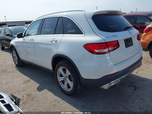 44959933 :رقم المزاد ، WDC0G4JB7JV093259 vin ، 2018 Mercedes-benz Glc 300 مزاد بيع