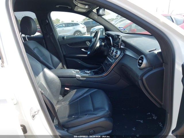 44959933 :رقم المزاد ، WDC0G4JB7JV093259 vin ، 2018 Mercedes-benz Glc 300 مزاد بيع