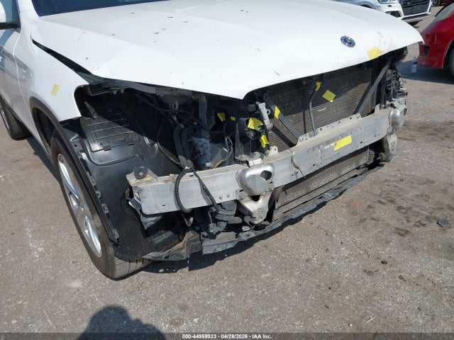 44959933 :رقم المزاد ، WDC0G4JB7JV093259 vin ، 2018 Mercedes-benz Glc 300 مزاد بيع