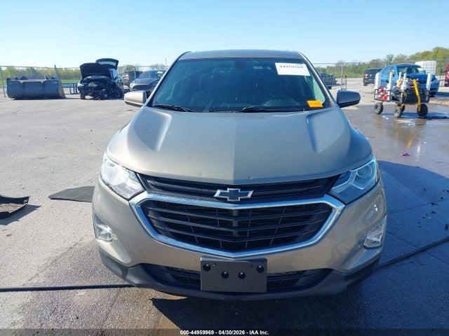 3GNAXJEV0JS568602 Chevrolet EQUINOX LT