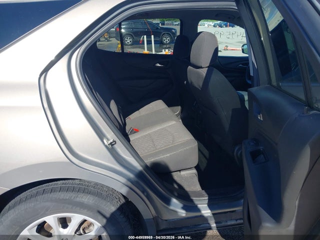 3GNAXJEV0JS568602 Chevrolet EQUINOX LT