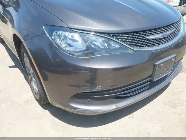 2C4RC1DG5HR611378 Chrysler Pacifica Touring