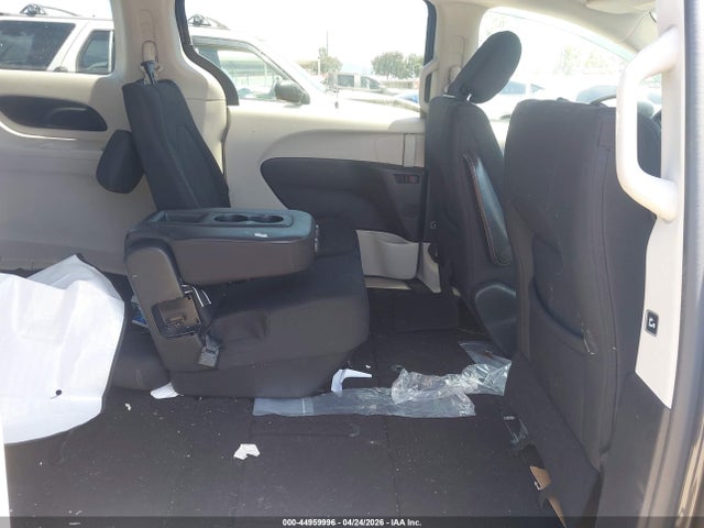 2C4RC1DG5HR611378 Chrysler Pacifica Touring
