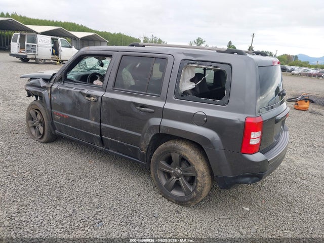 Aukcja sprzedaży 2017 Jeep Patriot 75th Anniversary Edition Fwd, vin: 1C4NJPBB2HD200702, numer aukcji: 44960026