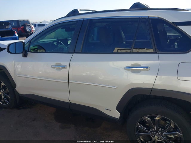 Toyota Rav4 Hybrid Limited 2023 JTMD6RFV0PD098120 Image 14
