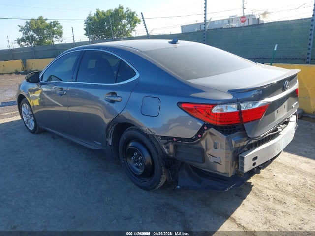 44960059 :رقم المزاد ، JTHBW1GG0E2070804 vin ، 2014 Lexus Es 300h مزاد بيع